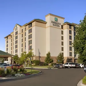 Hotel Embassy By Hilton International Airport